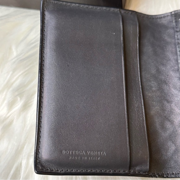 BOTTEGA VENETA Card Holder with Box and Dust Bag - Picture 5 of 12